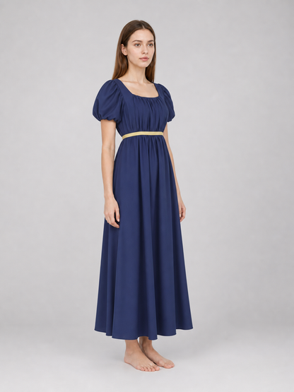 Long Bridgerton-style dress with sleeves
