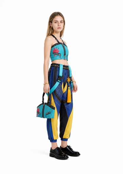 Zoe Cosplay Costume, Accessory Set side view