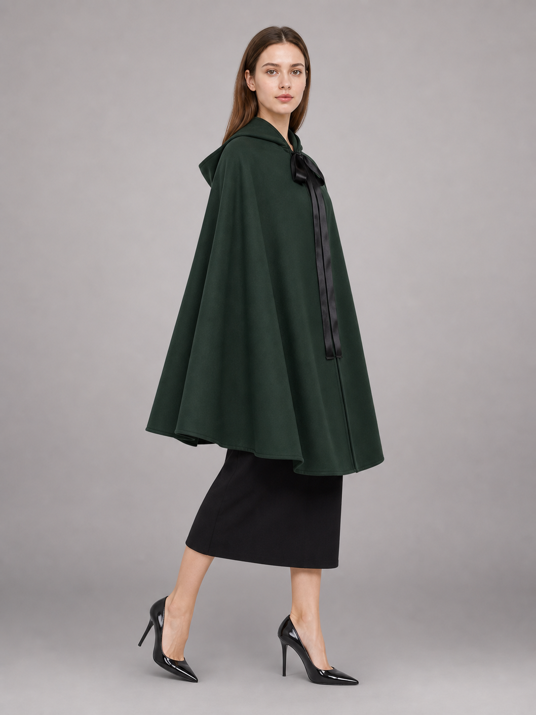 Green hooded medieval costume cloak