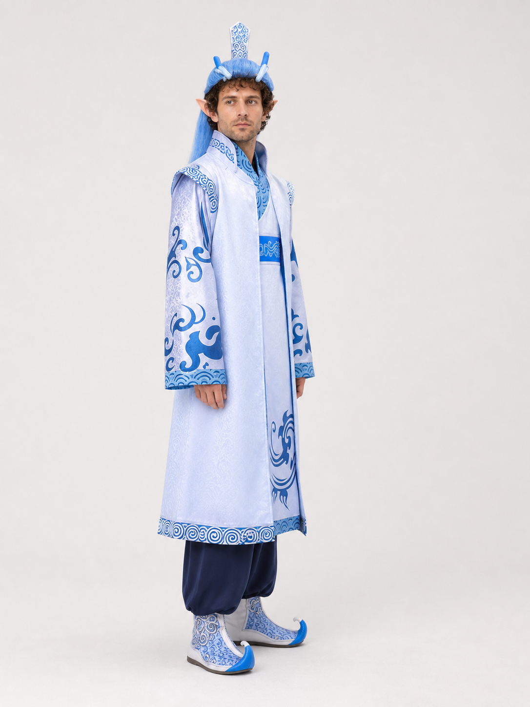 Ao Bing Cosplay Costume, Horned Set side view