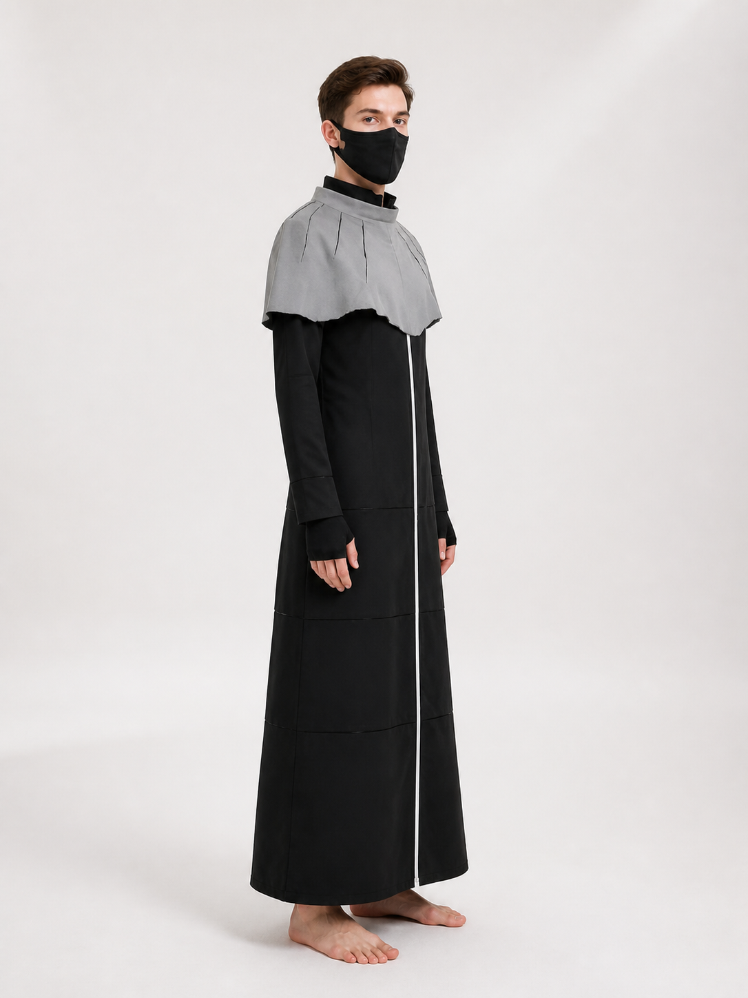 Sosuke Aizen Costume from Bleach with Mask and Gloves side view