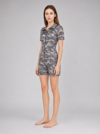 Camouflage jumpsuit costume with cap for parties