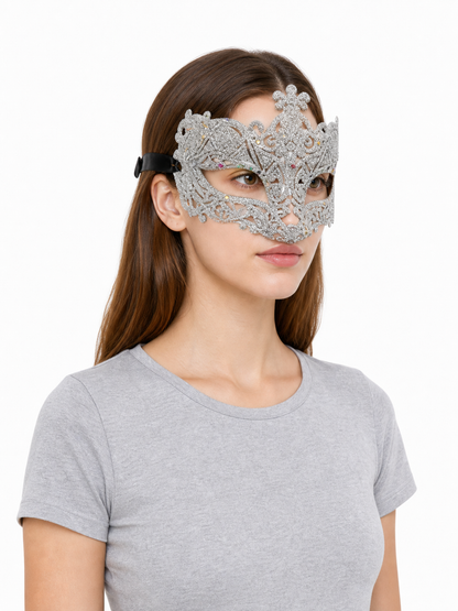 Carnival eye mask with silver glitter
