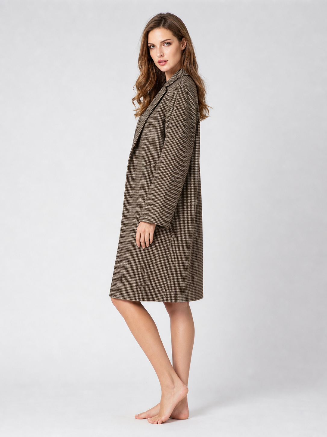 Sherlock Holmes-style detective costume with cap