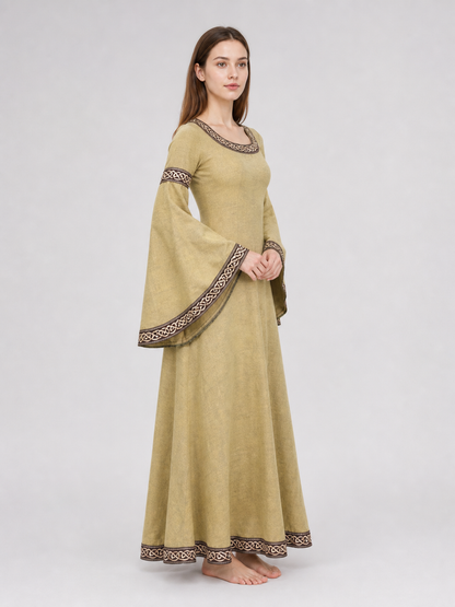 Medieval Long Dress with Pendant and Bag