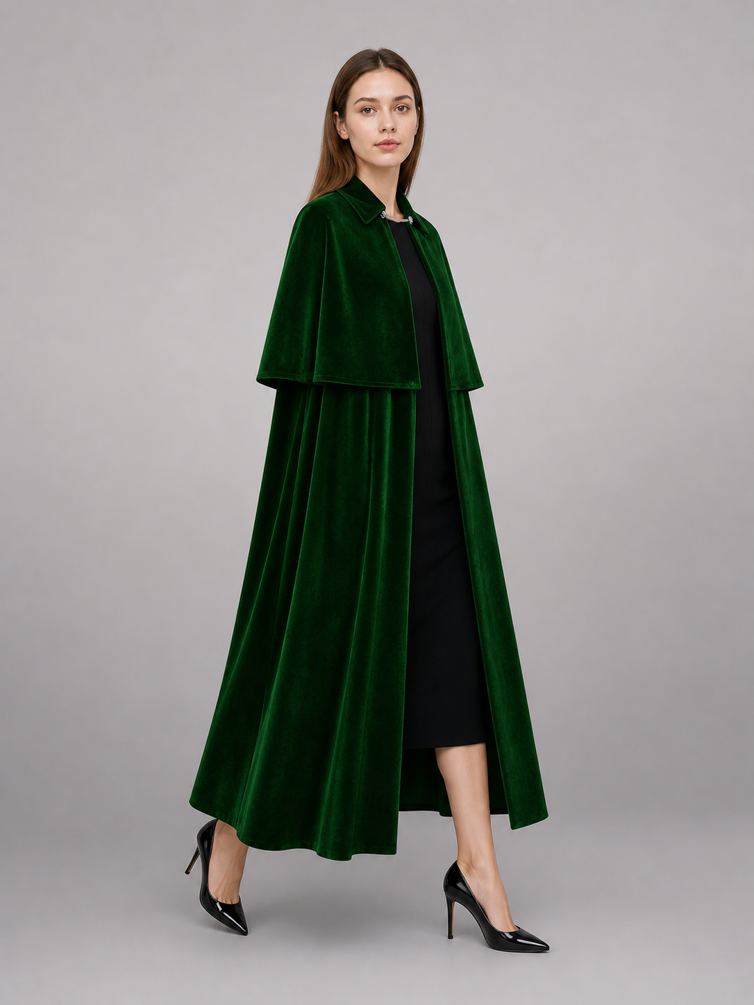 Dark Green Carnival Cape for a Vampire Costume