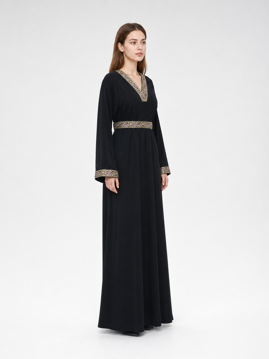 Maxi Dress with a V-Neckline and Embroidered Trim