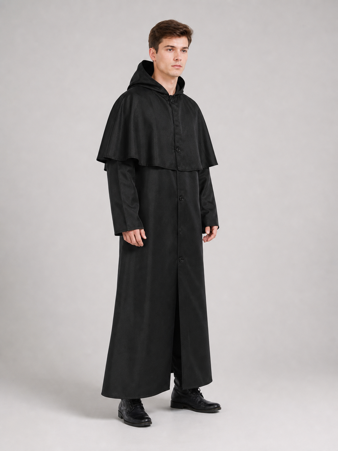 Zombie Costume: Long Black Hooded Cloak