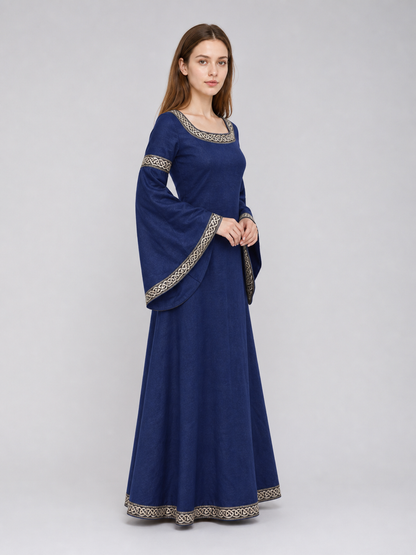 Long Medieval Dress with Belt and Pendant