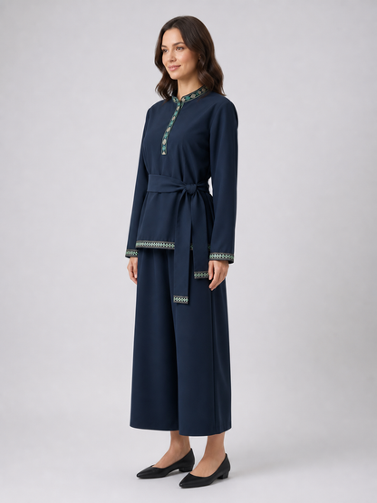 Tunic with a stand-up collar and belt, dark navy