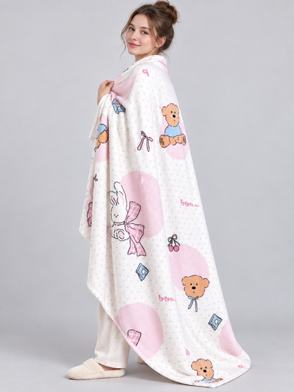 Reversible white blanket with bunny and bear print