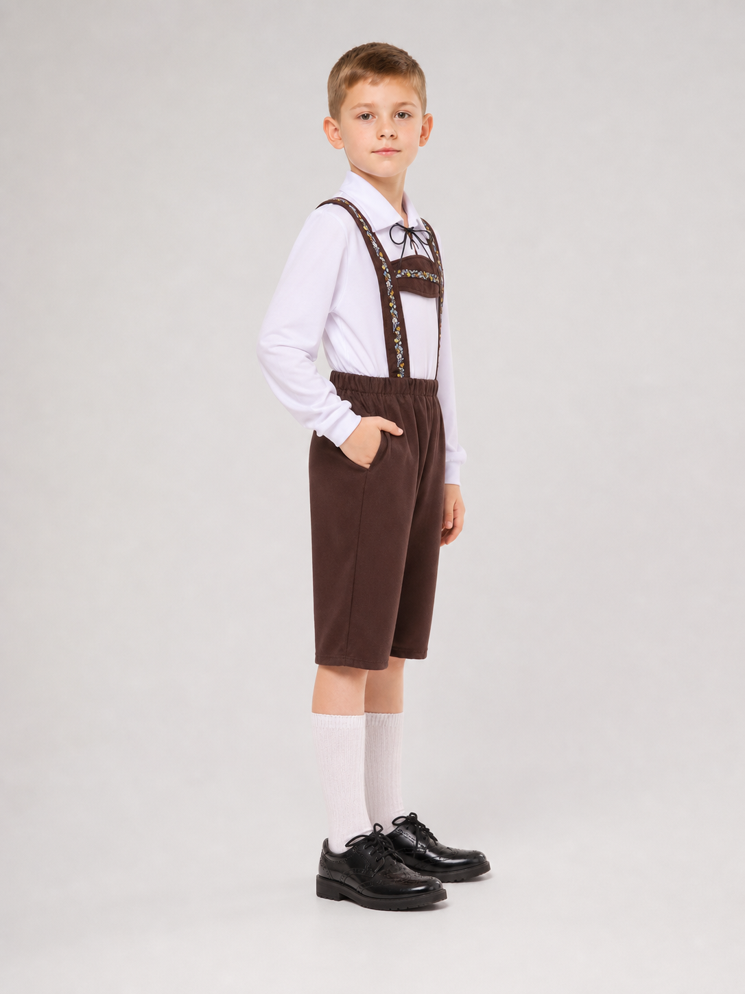 Children’s carnival costume in Alpine style
