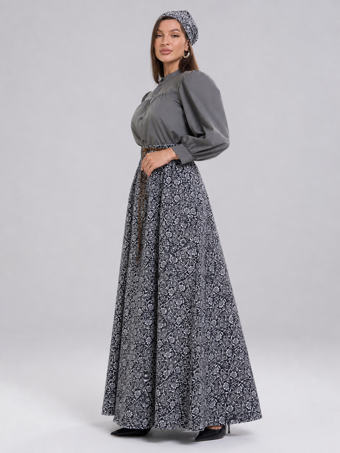 Retro-Style Dress with Stand Collar and Buttons