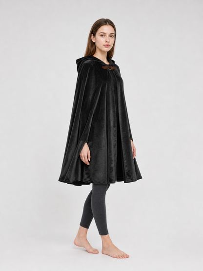 Medieval Warrior Halloween Hooded Cape Costume, 1-Piece Long Black Cloak With Brown Neck Buckle For Cosplay Performance