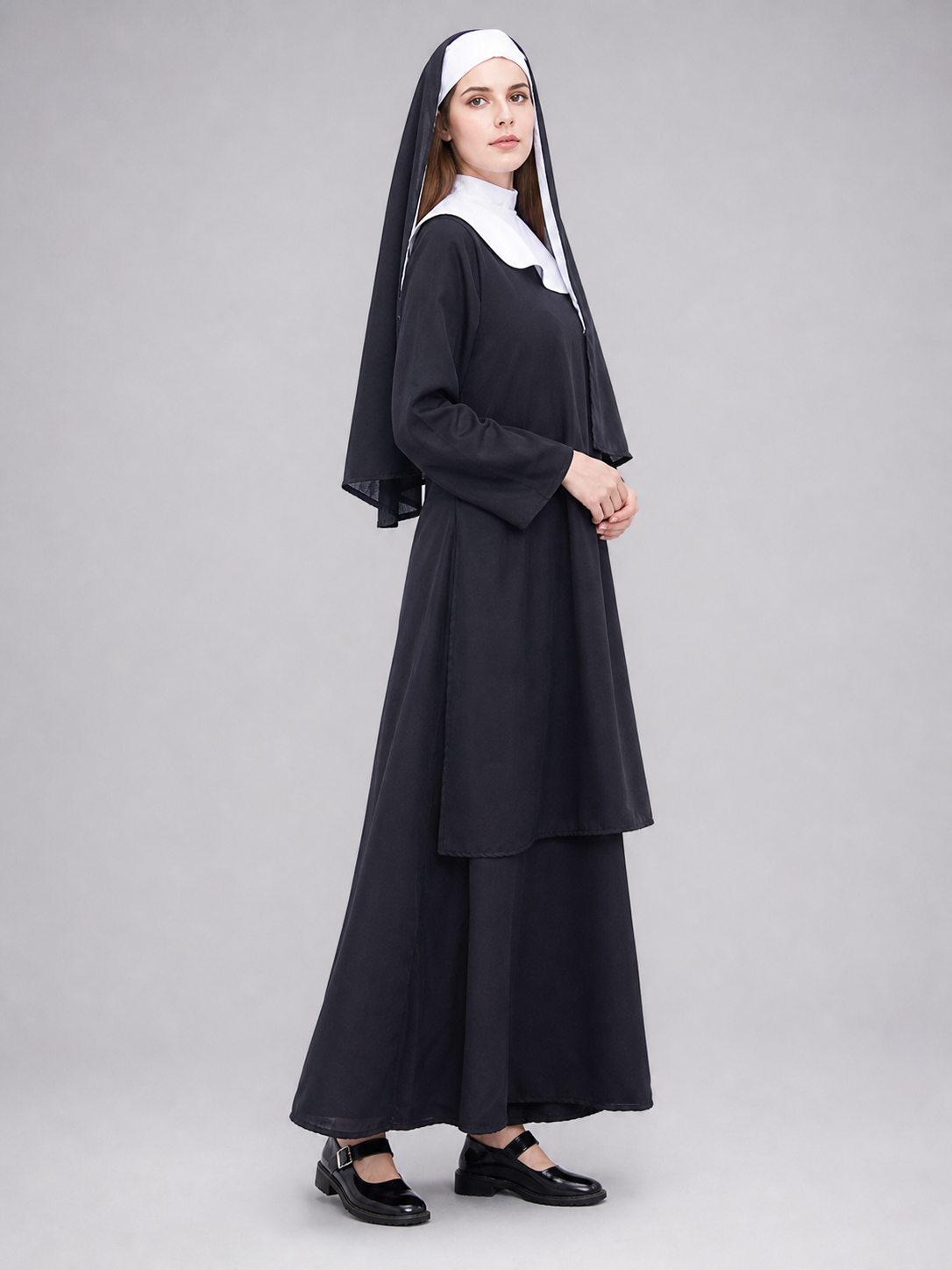 This nun costume is designed for a distinctive themed look and is suitable for costume parties, stage performances, themed events, Halloween, and other occasions when you want to add recognizable details to your outfit. The set comes in a c