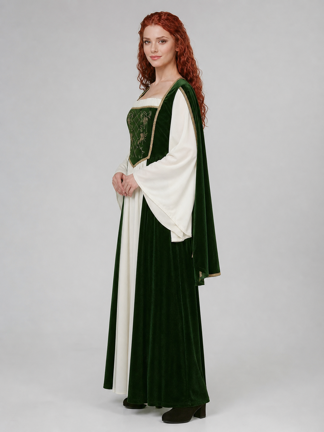 Renaissance Costume: Dress for Stage, Cosplay, and Halloween