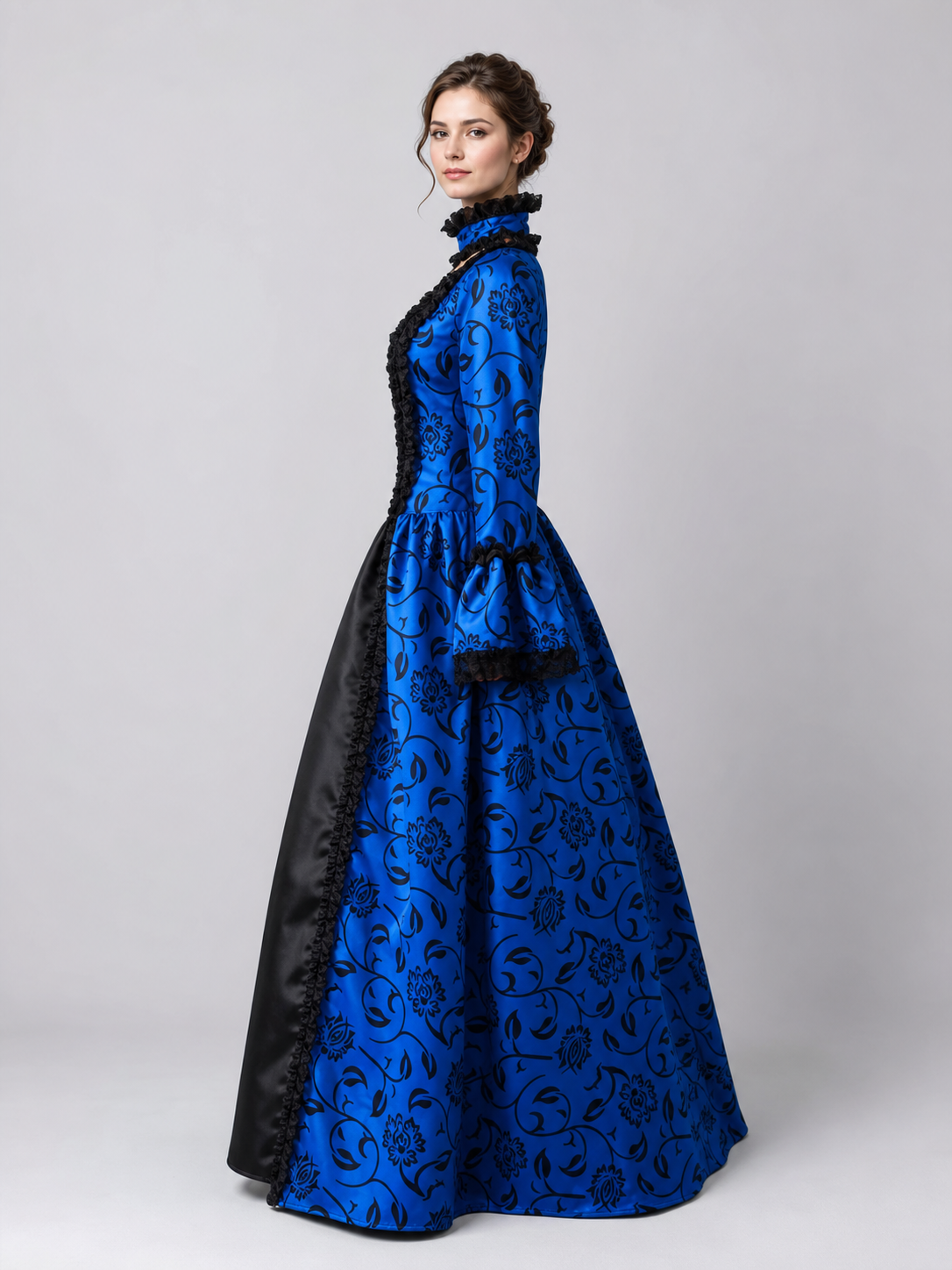 Vintage-style dress with a high neck and lace