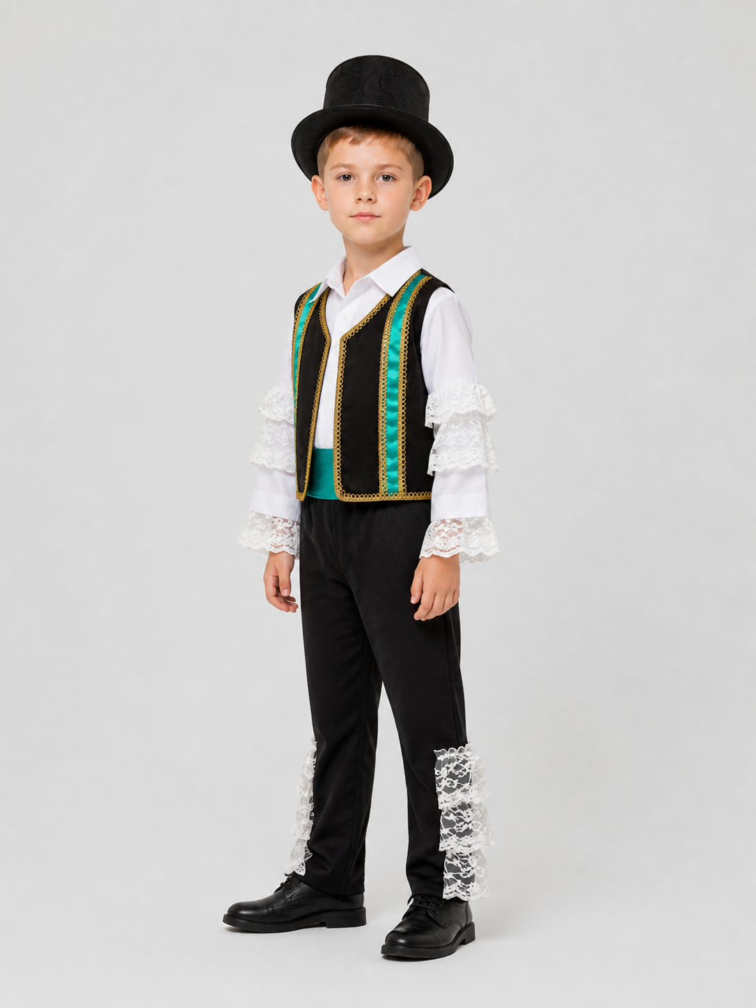 European-Style Retro Children’s Costume, 5 Pieces side view
