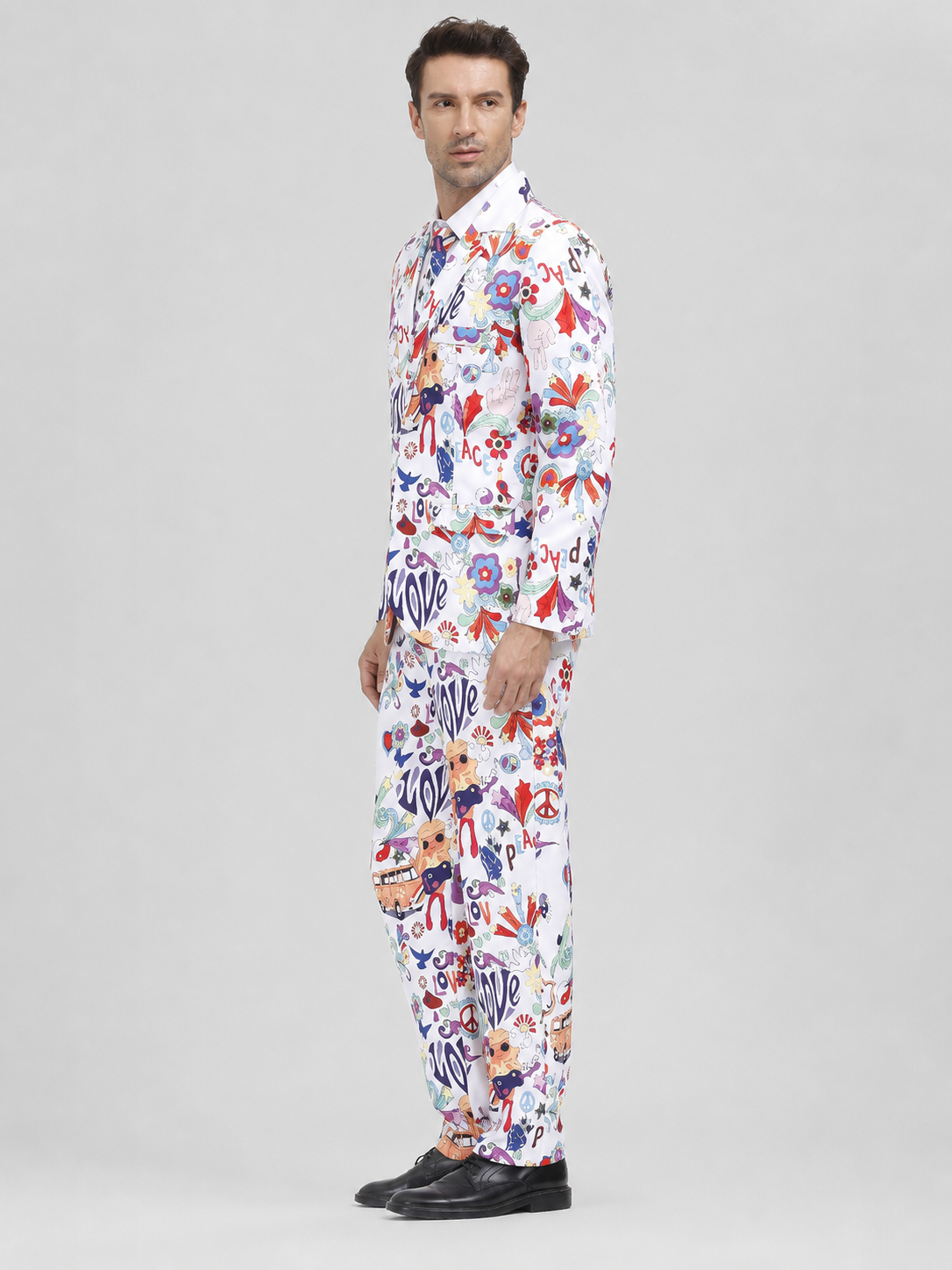 Costume with LOVE print — jacket and pants