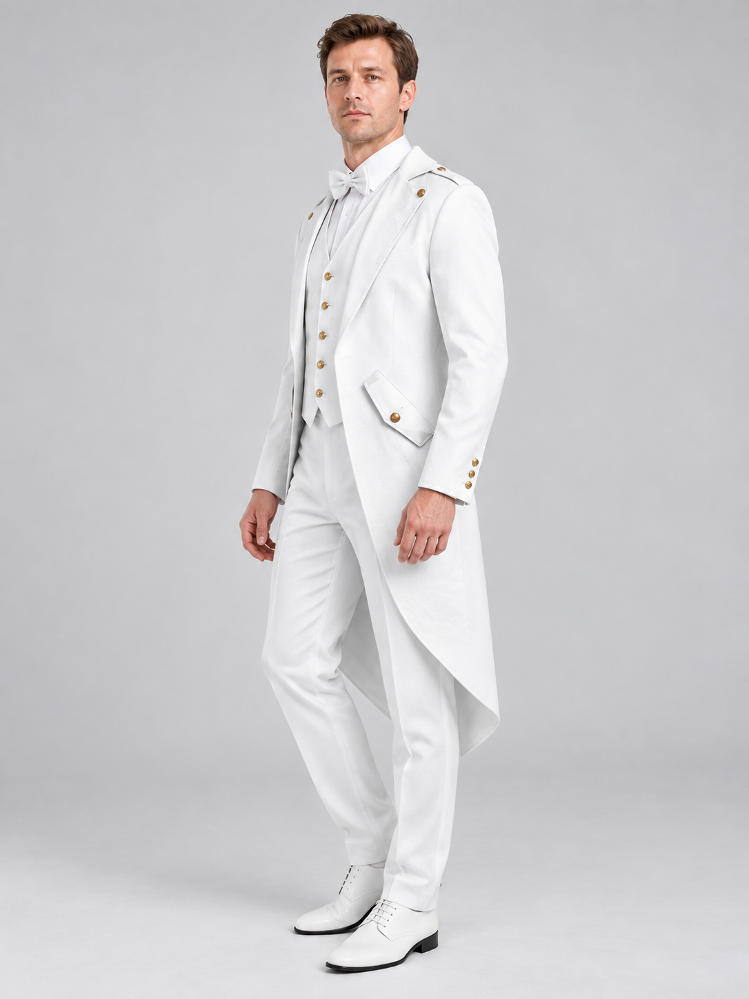 Long white tailcoat with lapels and gold buttons