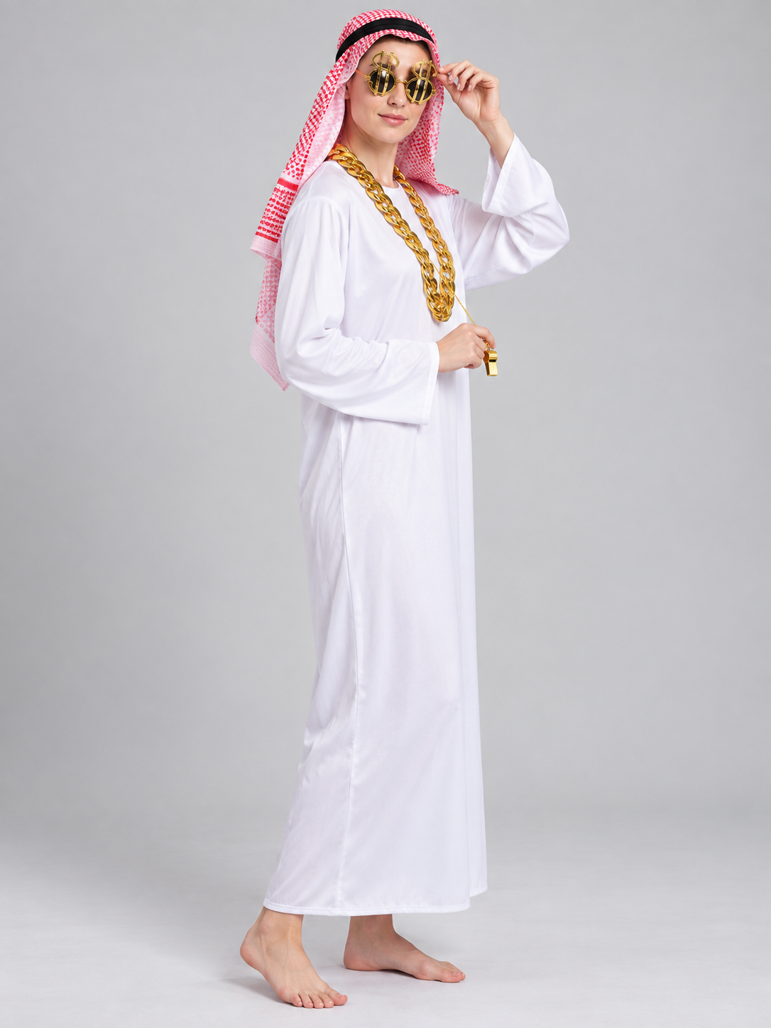 Costume with a Headscarf and Chain side view