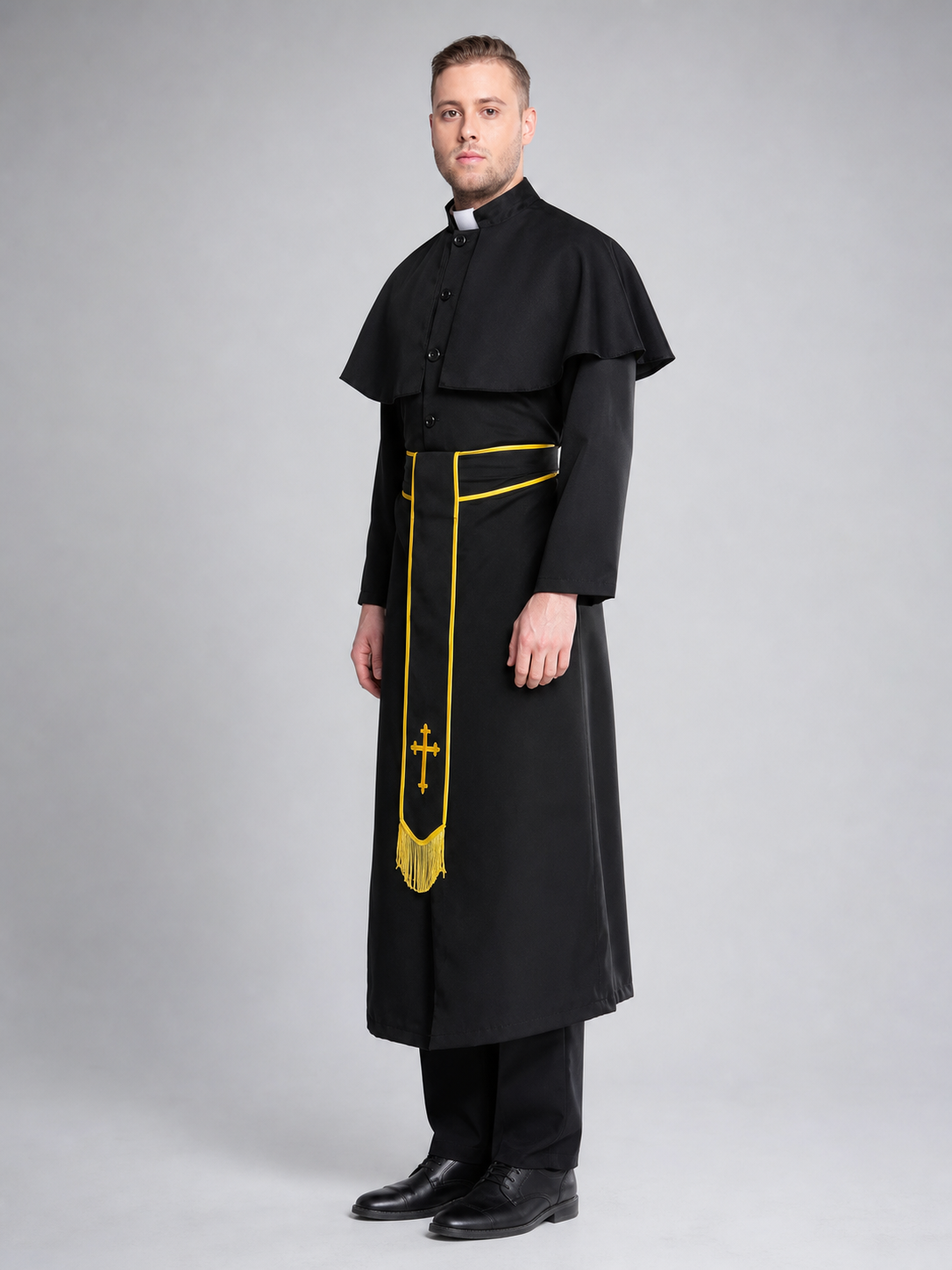 Vampire Costume: Black Robe with Belt and Cross