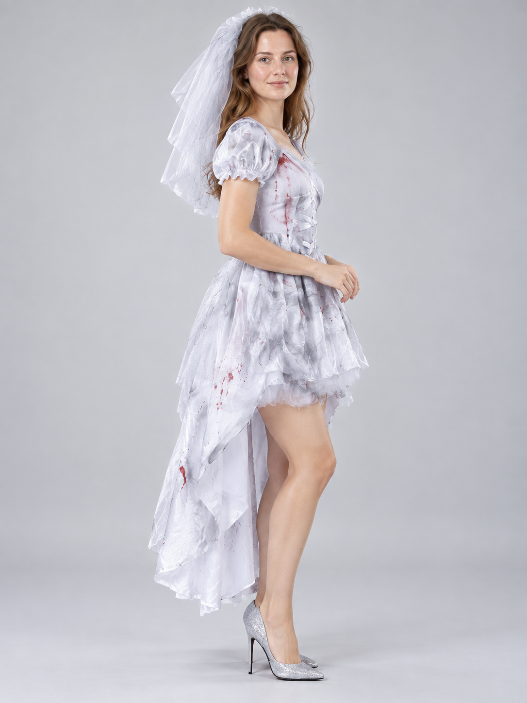 Vampire Costume: Dress with Blood Effect and Veil