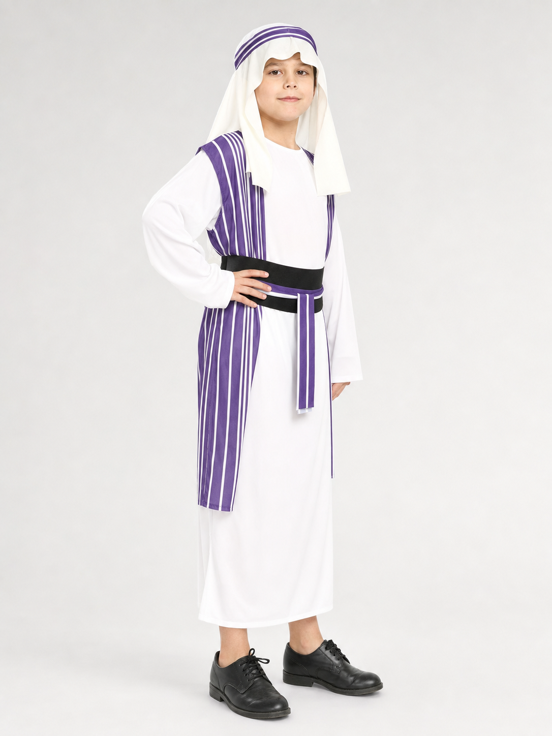 Arabian-style costume with accessories