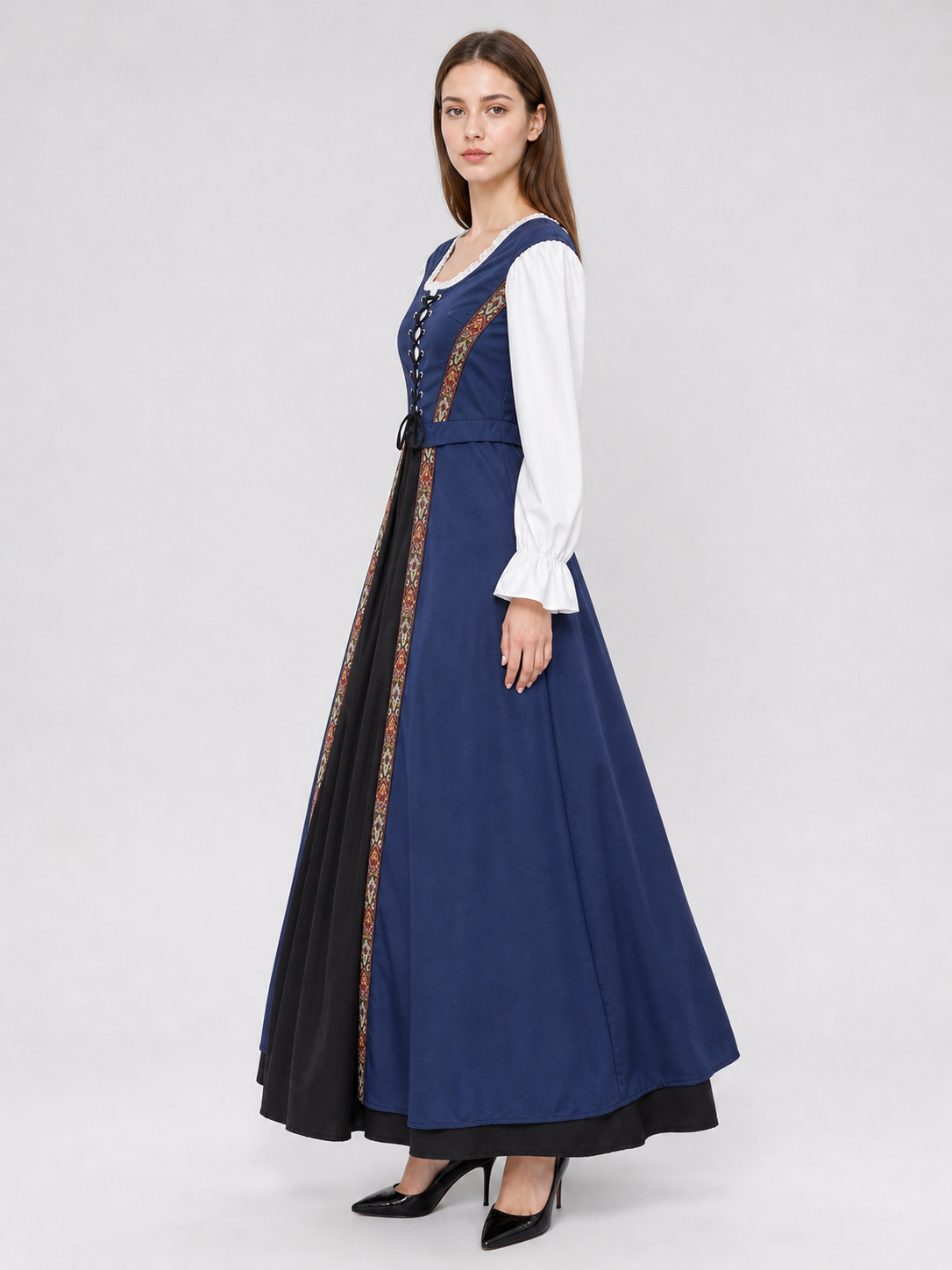 Halloween Costume: Retro Dress with Headpiece