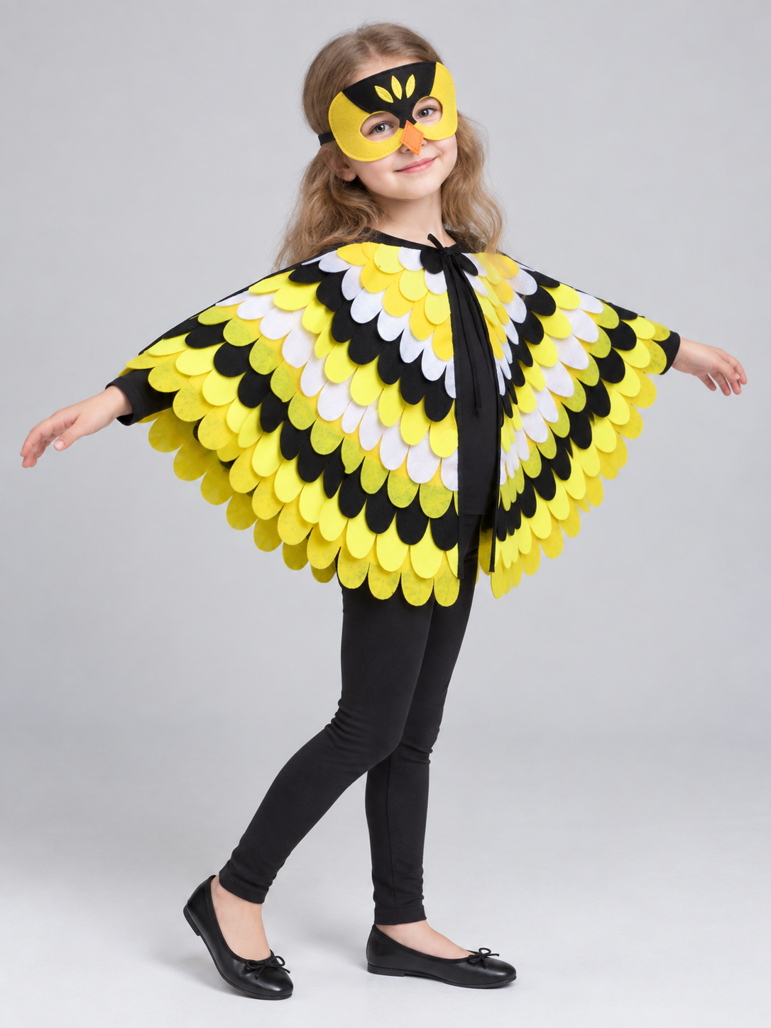 Bird costume for carnivals with mask and cape
