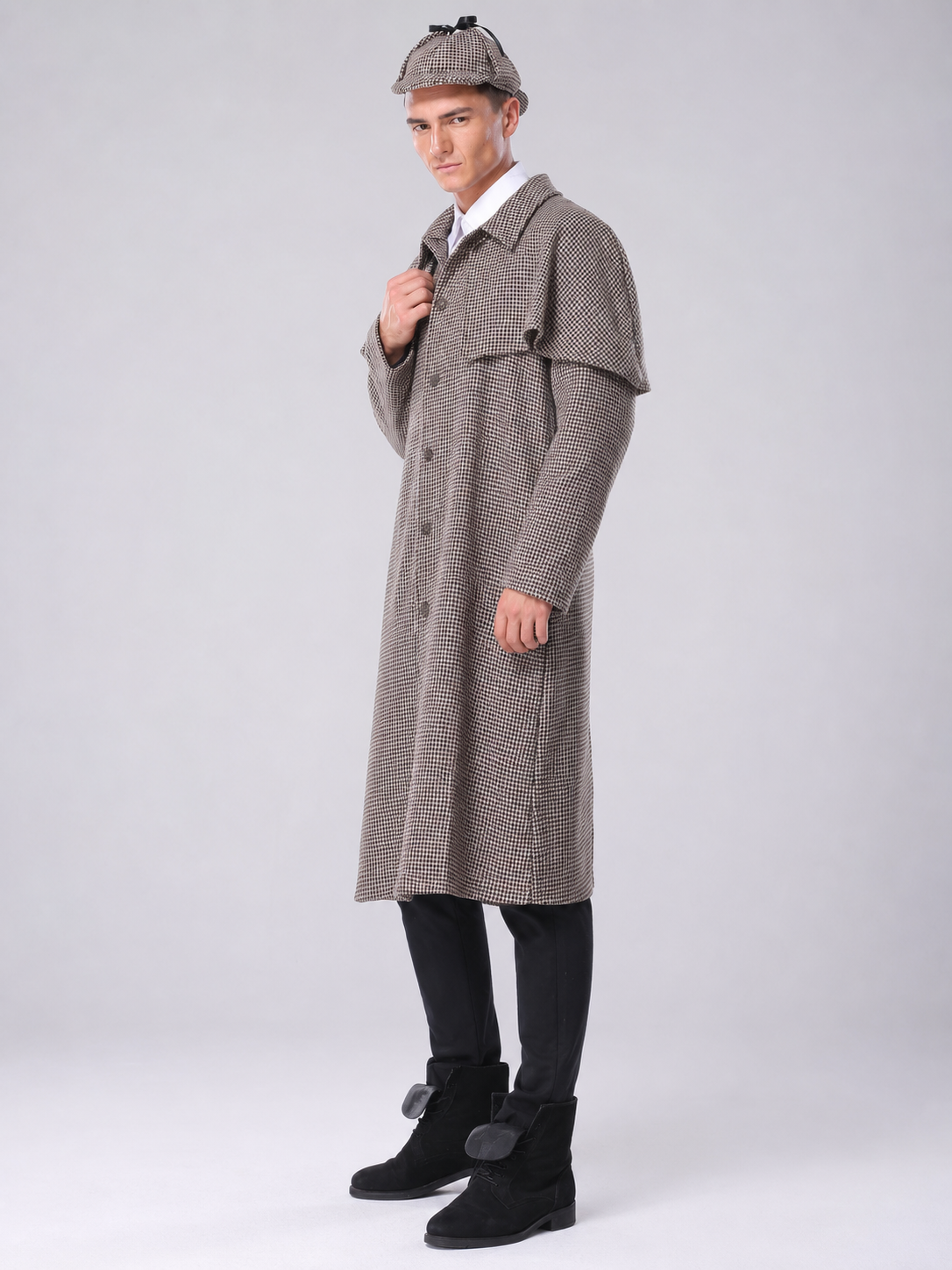 Sherlock Holmes Costume: Black-and-White Checkered Coat