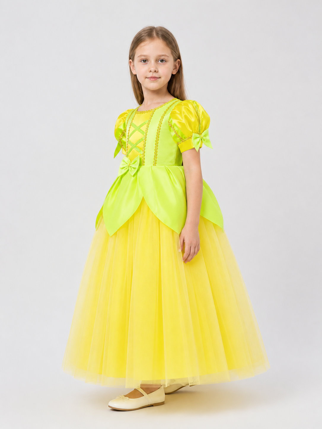 Princess Dress with a Full Skirt and Puff Sleeves