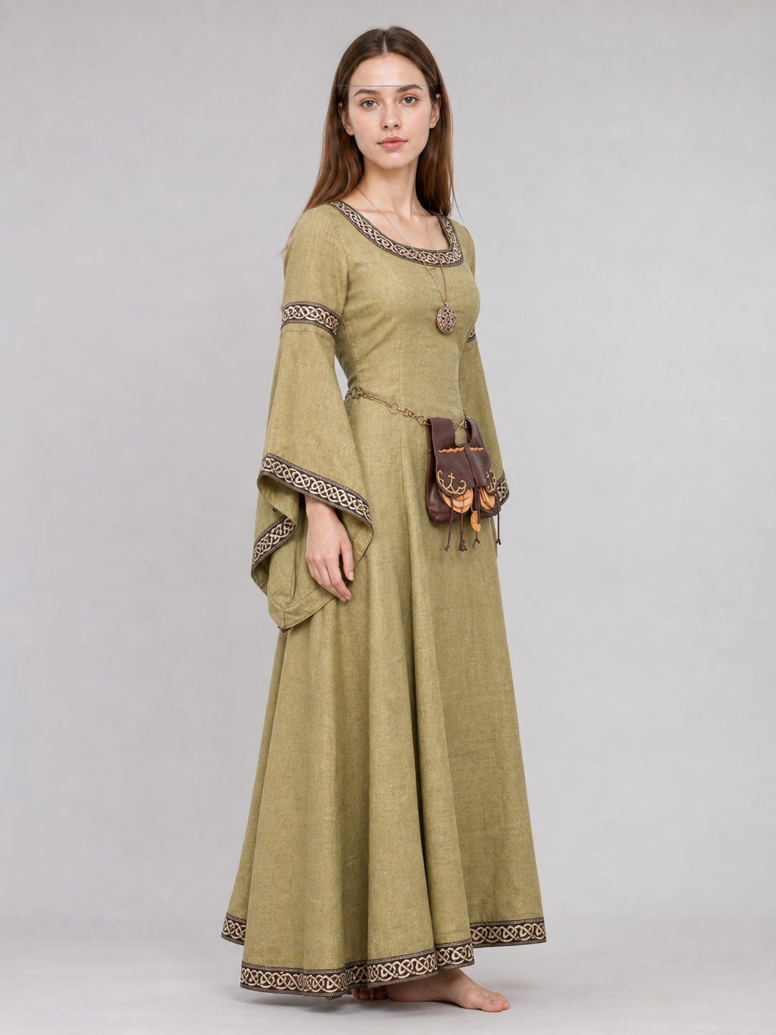 Medieval Long Dress with Pendant and Bag