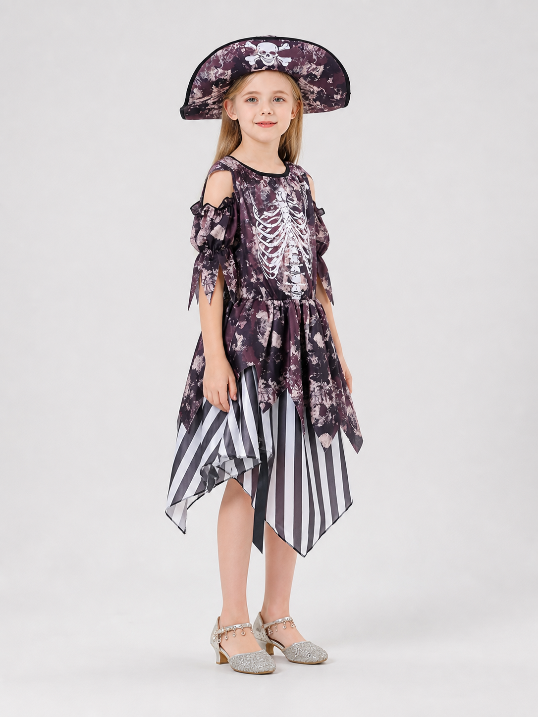 Pirate Dress for Cosplay, Halloween, and Stage Performances side view