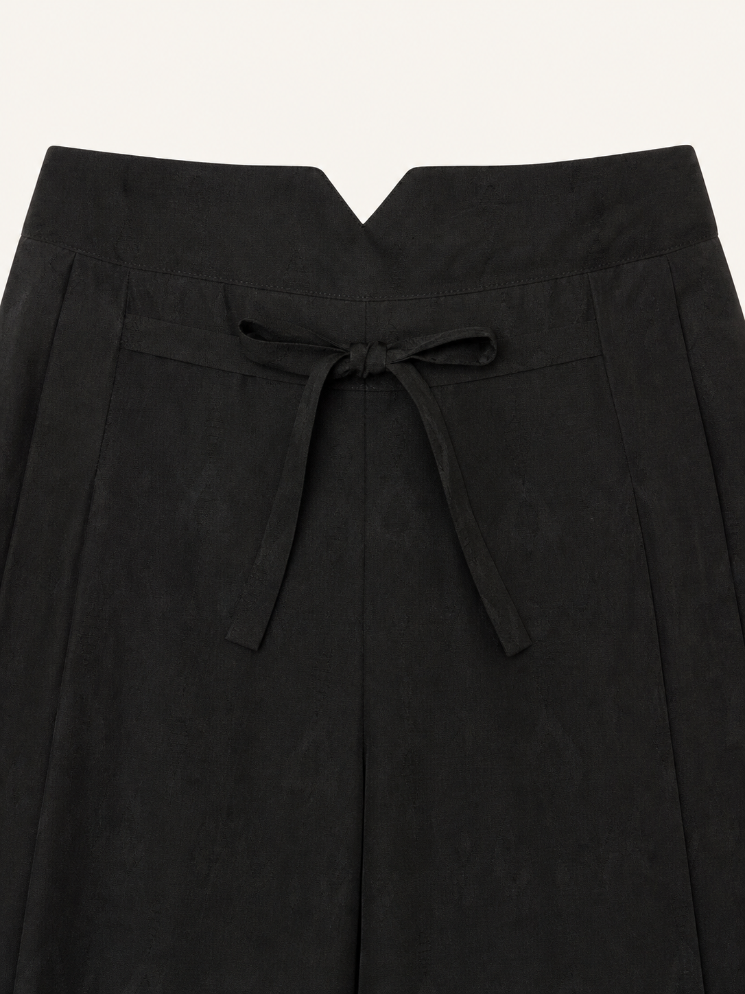 Straight-Leg Pants with Jacquard Pattern