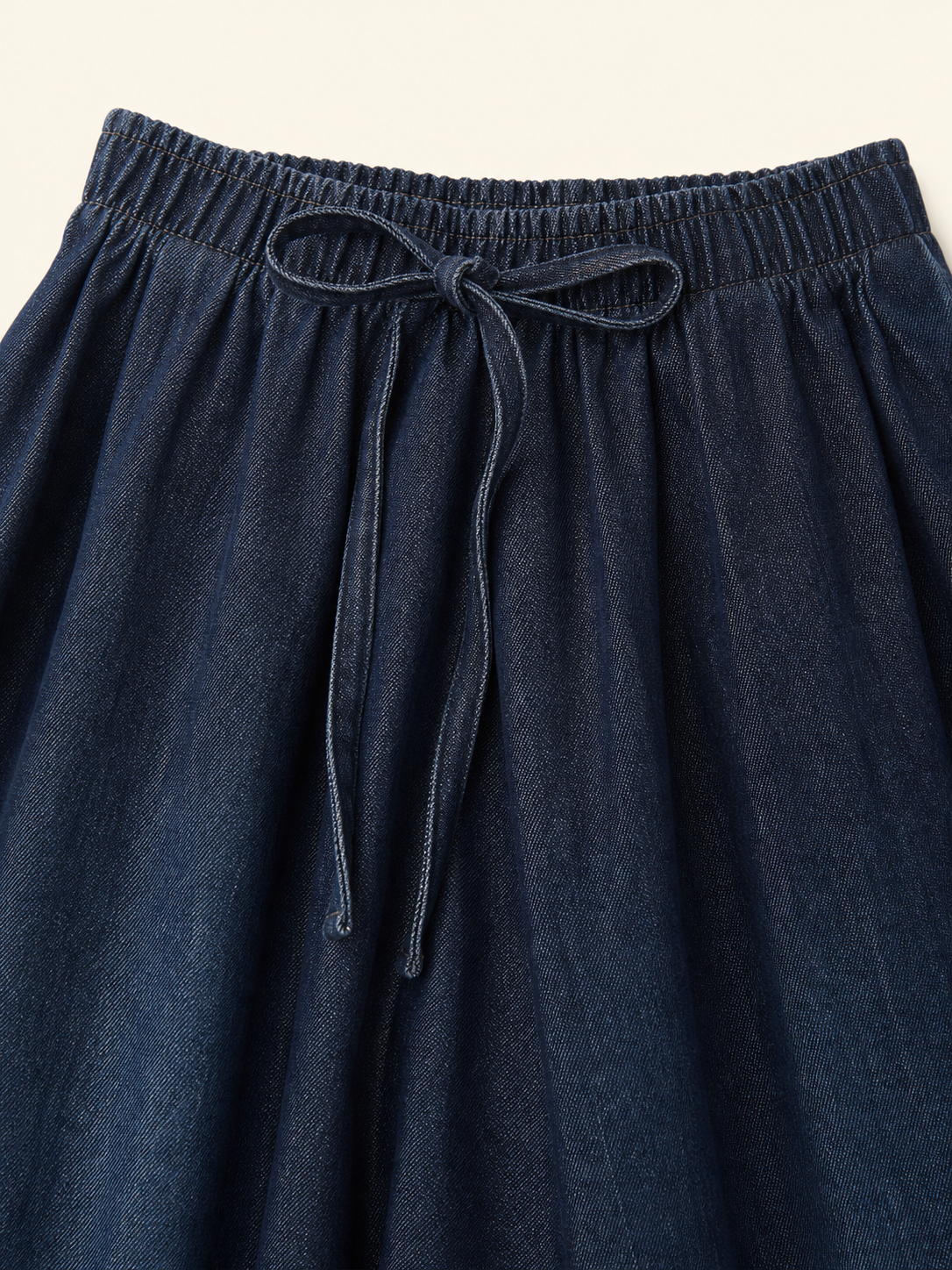 Women's high-waisted palazzo jeans with a drawstring