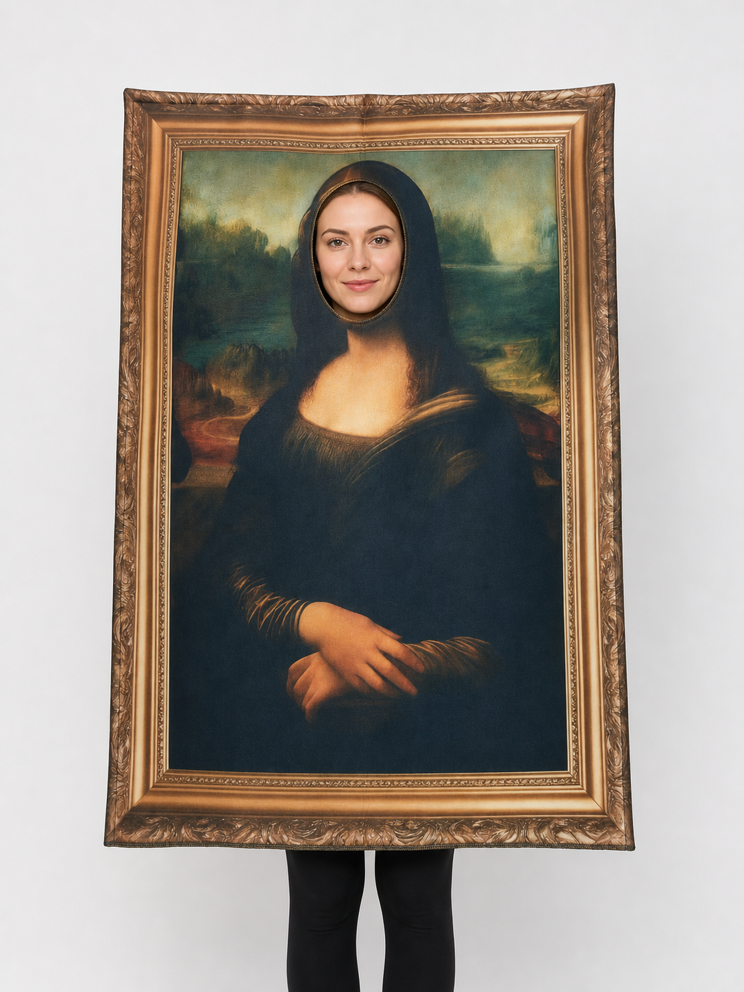 Mona Lisa photo prop with face hole