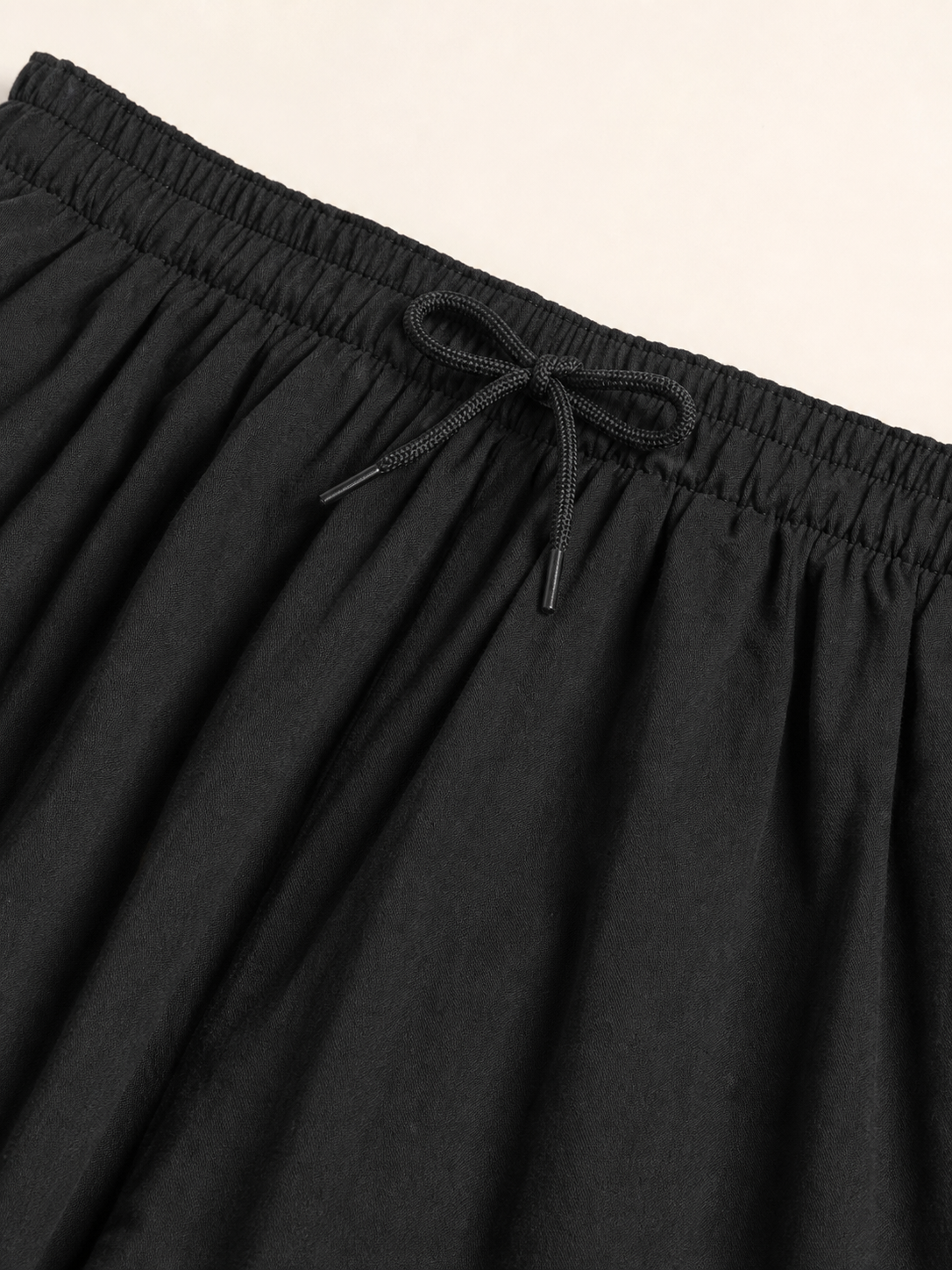 Men’s jogger pants with cuffs and drawstring