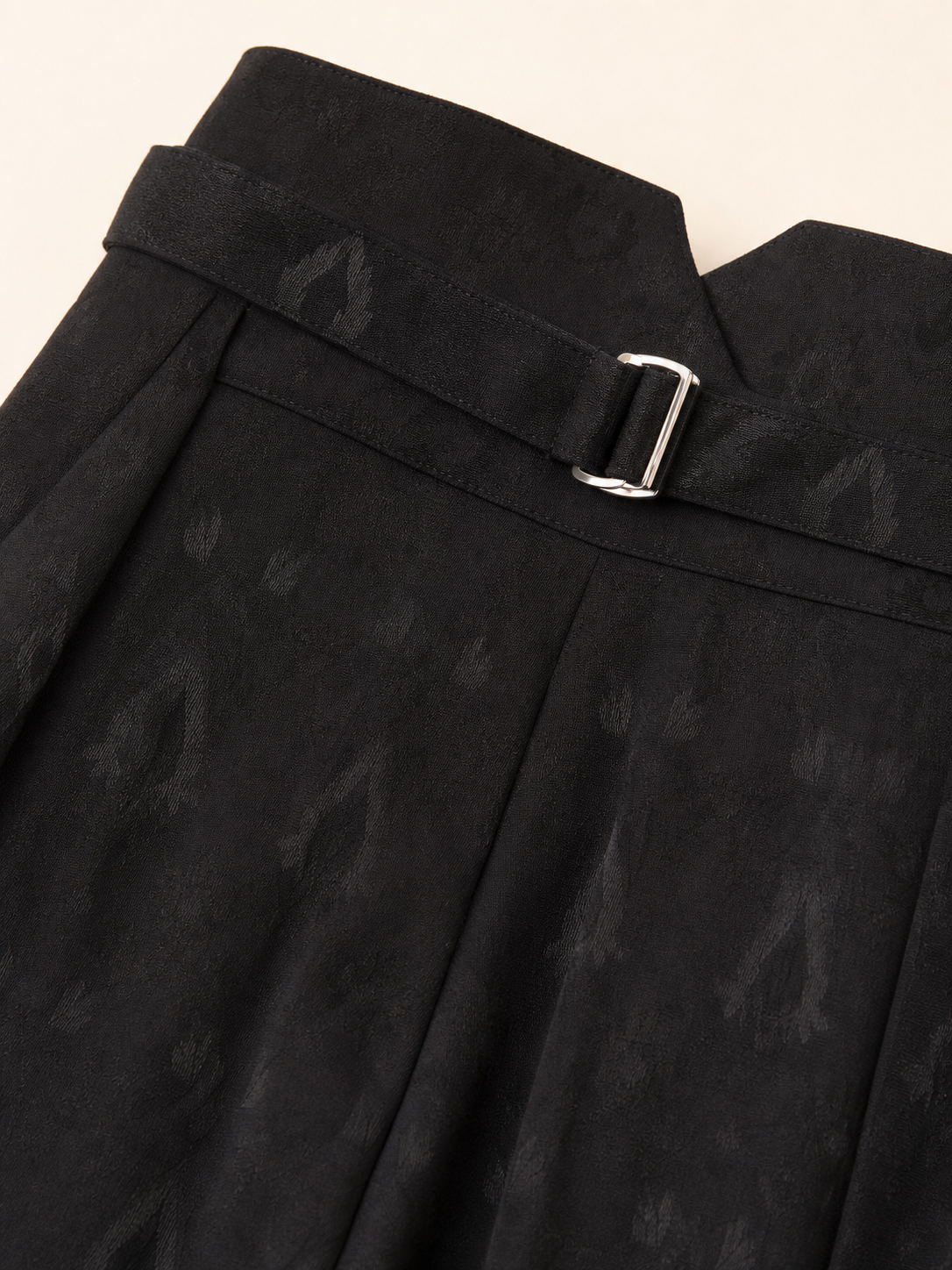 Straight-Leg Pants with Jacquard Pattern