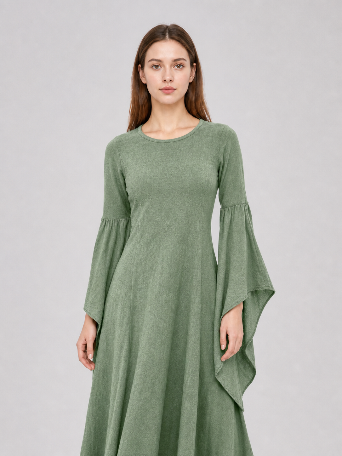 Long Green Retro-Style Dress with Belt