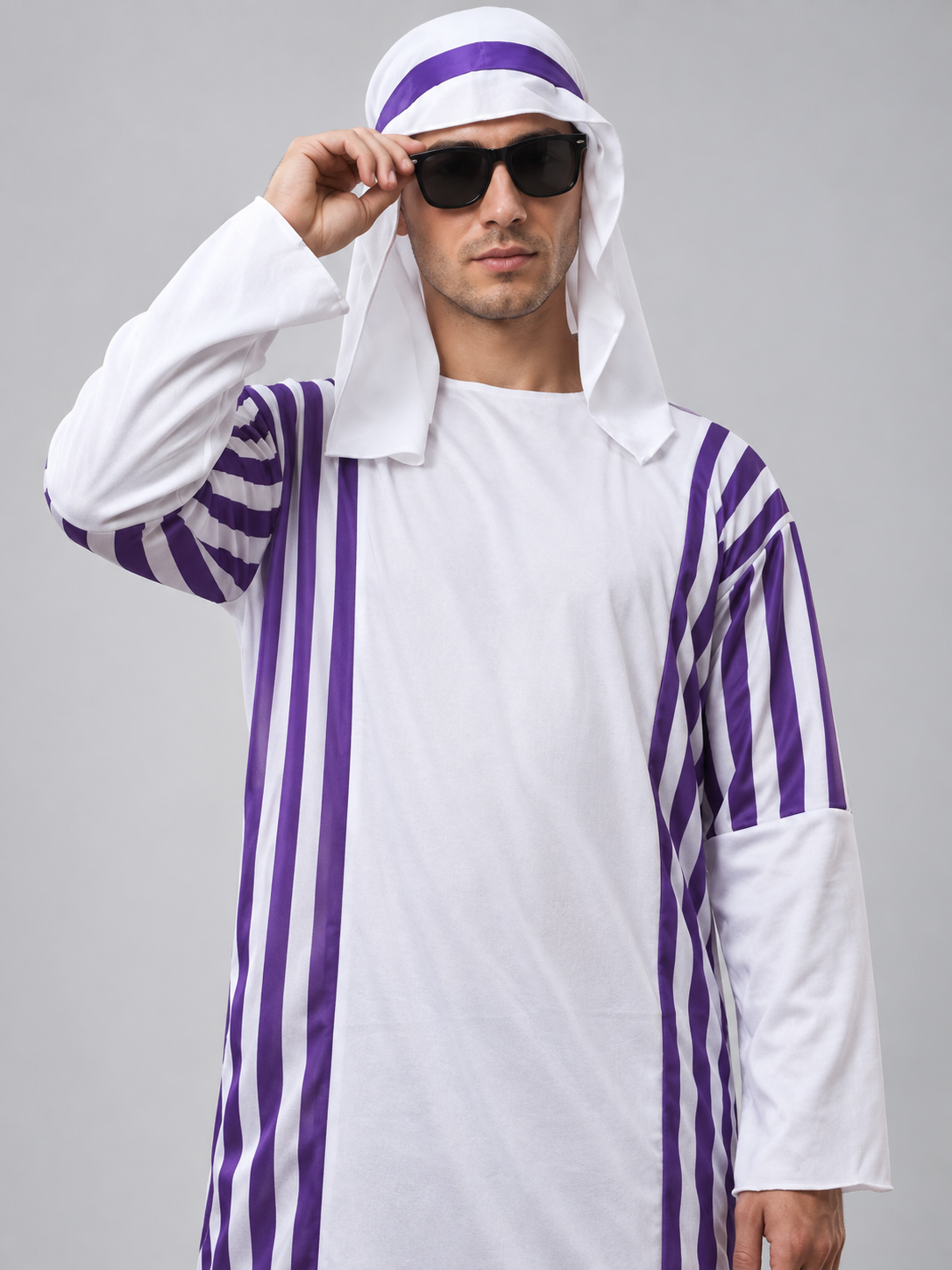 Carnival costume with purple stripes and headwear