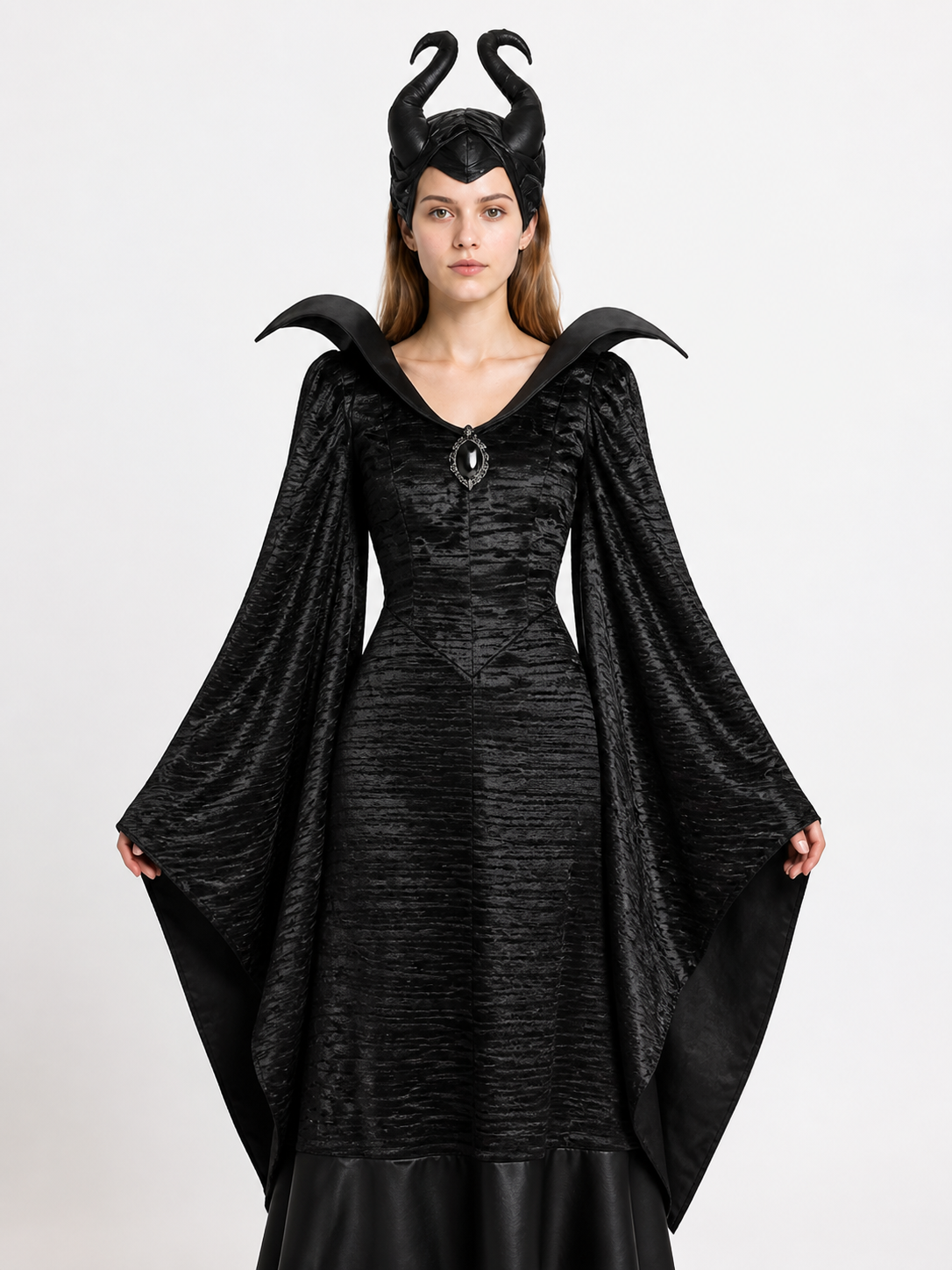 Black Witch Costume with Wide Sleeves and Pointed Shoulders Costumes detail 3