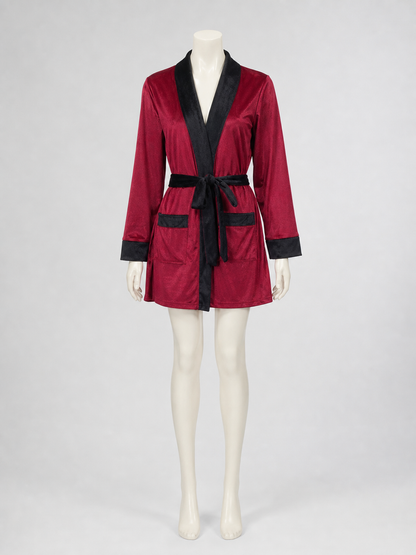 The captain costume is designed in the style of a professional maritime uniform and is suitable for creating a look for carnival events, themed parties, stage performances, and Halloween. The design is based on a burgundy uniform with contr