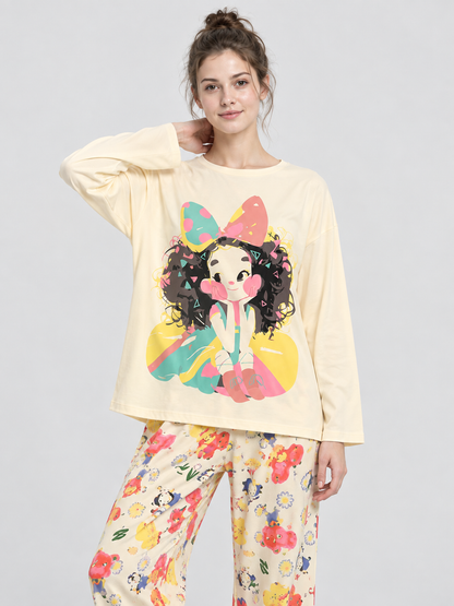 Light pajama set with long-sleeve top and long pants with prints