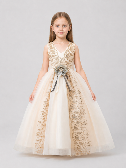 Long, Full Princess Dress with Embroidery Costume Dresses detail 3