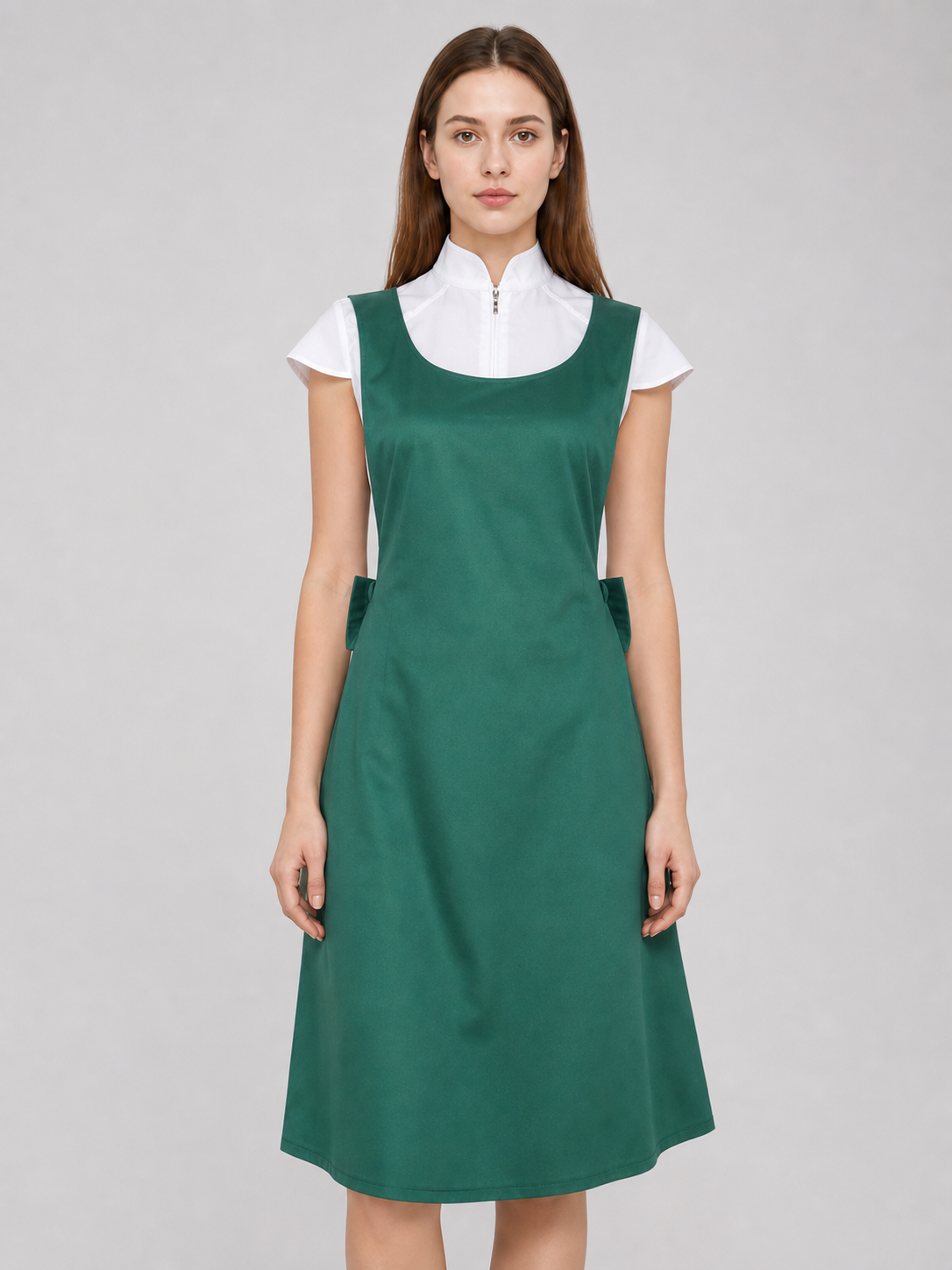 The green Kushina Uzumaki cosplay pinafore dress is designed in the recognizable style of the character from the anime Naruto: Shippuden. The design is a green pinafore dress with a square neckline, wide straps, and open pockets on the side
