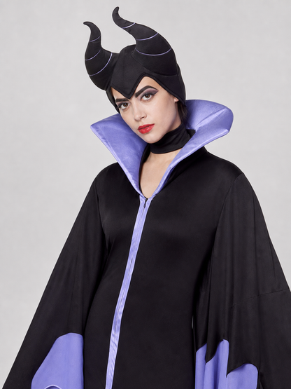 Halloween Cosplay Costume with Black Cape