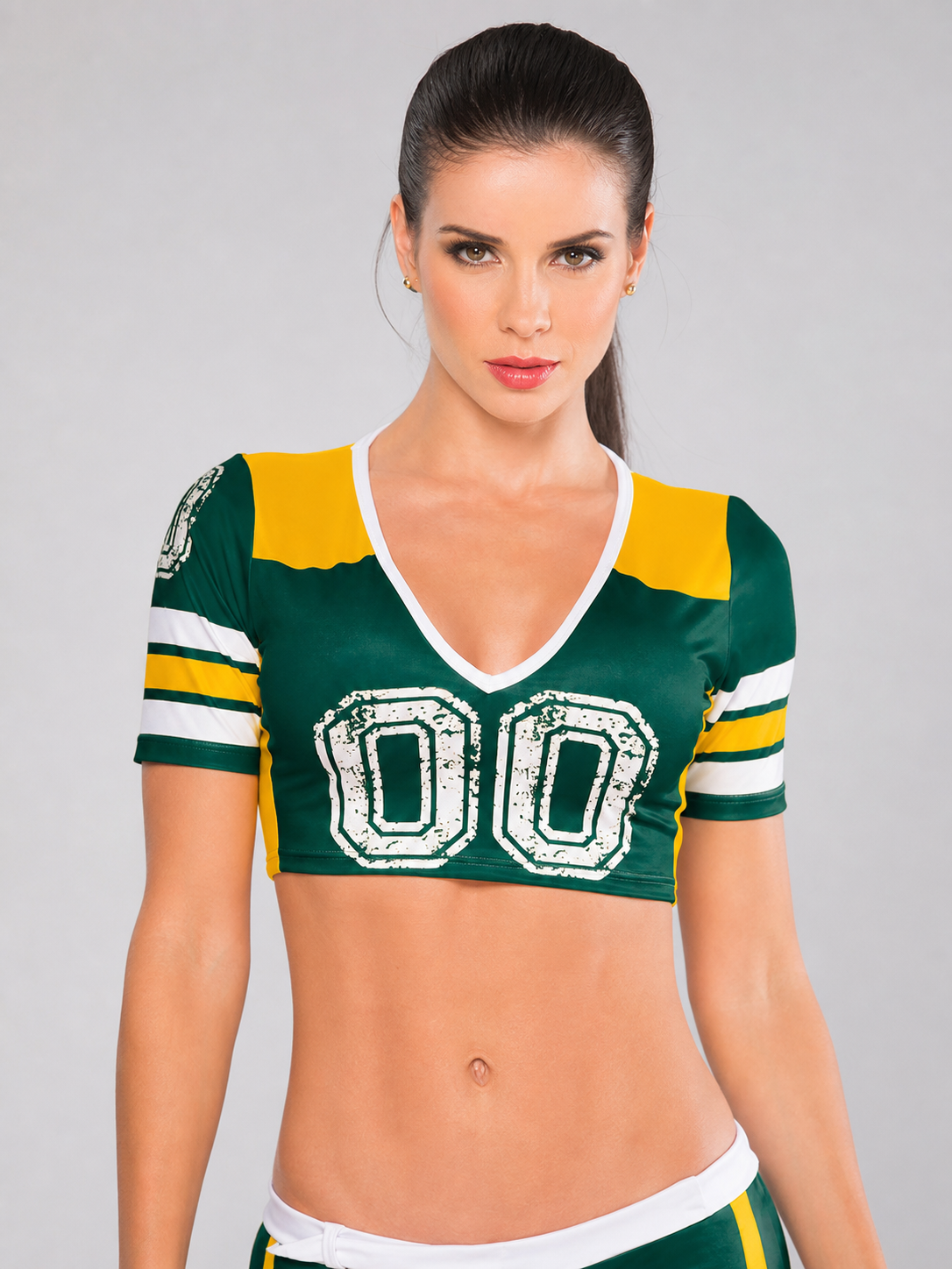 Sports set with a T-shirt and shorts featuring contrasting details