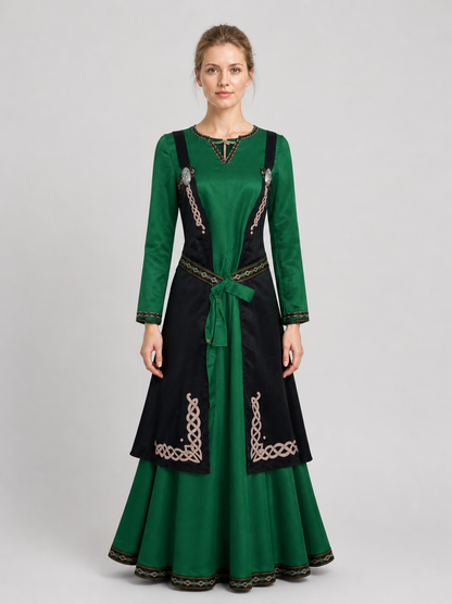 Medieval Renaissance-Style Dress with Pattern and Apron Costume Dresses detail 3