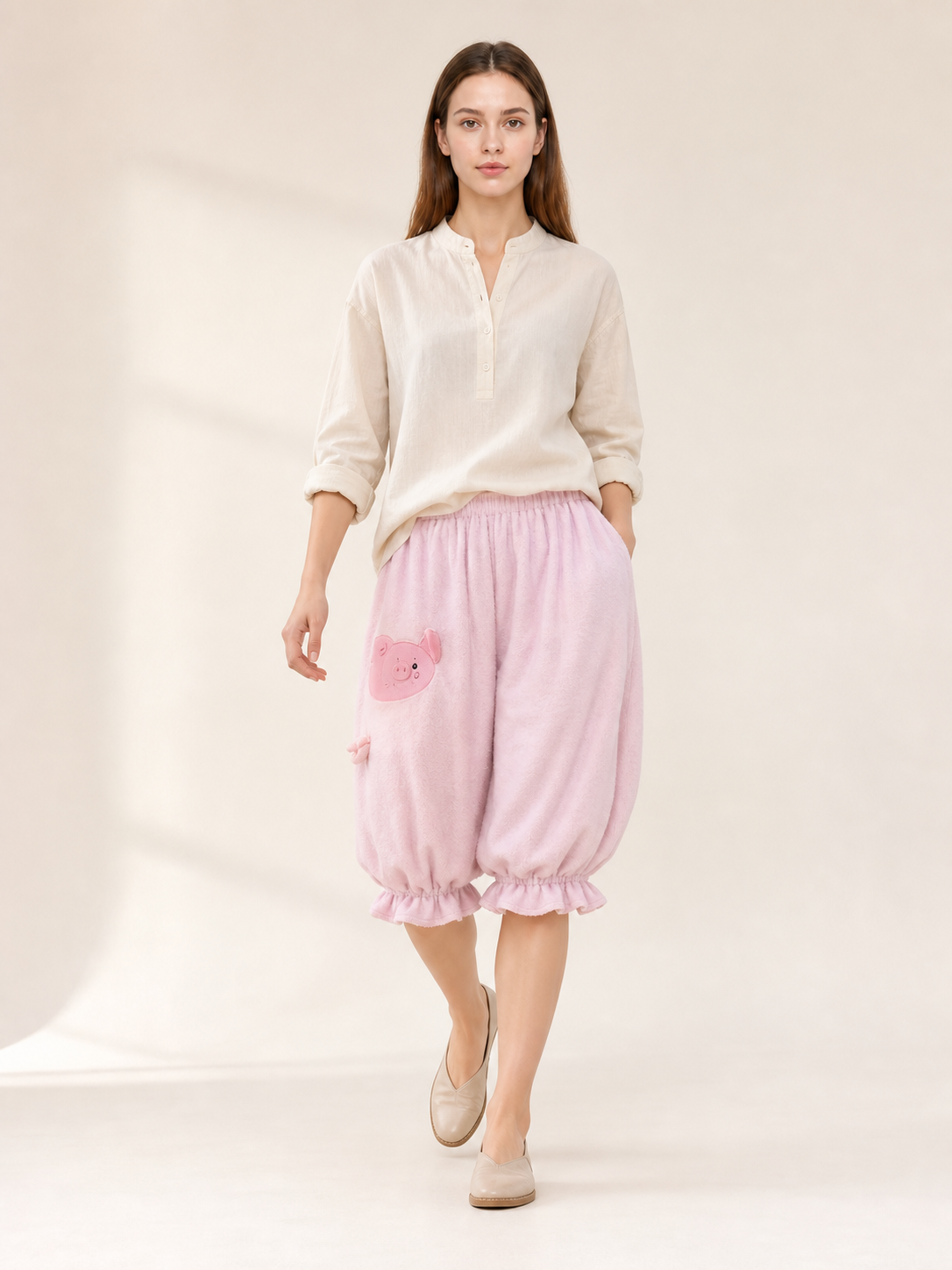 These bloomer shorts feature a cute, playful style and are suitable for everyday